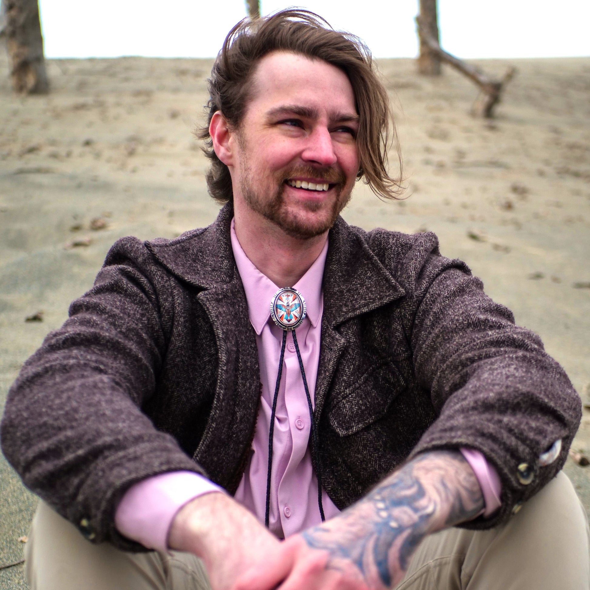 Wear a bolo tie with jeans or chinos