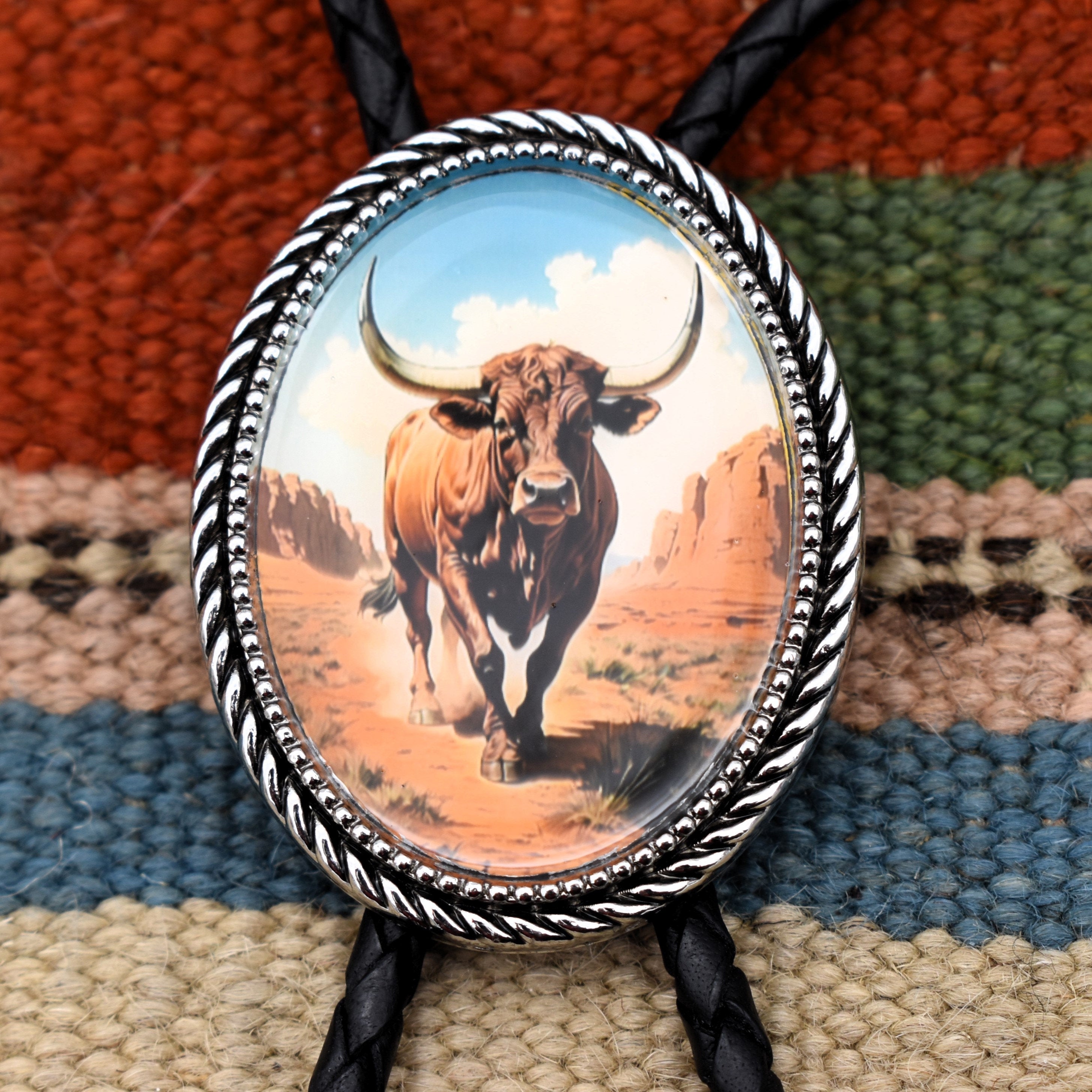 Vintage Metal Bolo Tie, Nice Bull, top Cow, Design, Nice Western Design